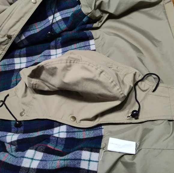 Vintage Eddie Bauer Size Medium Men's Tan Wool Lined Mountain Parka Coat, 7282 - Picture 5 of 6